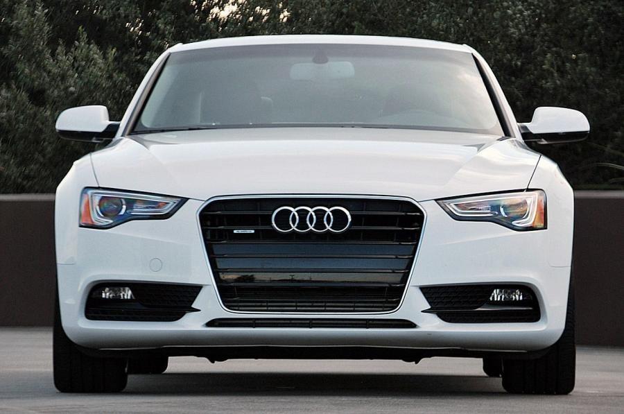 Audi A5 Coupe 2.0T 2012 года  (NA) (фото 8 из 52)